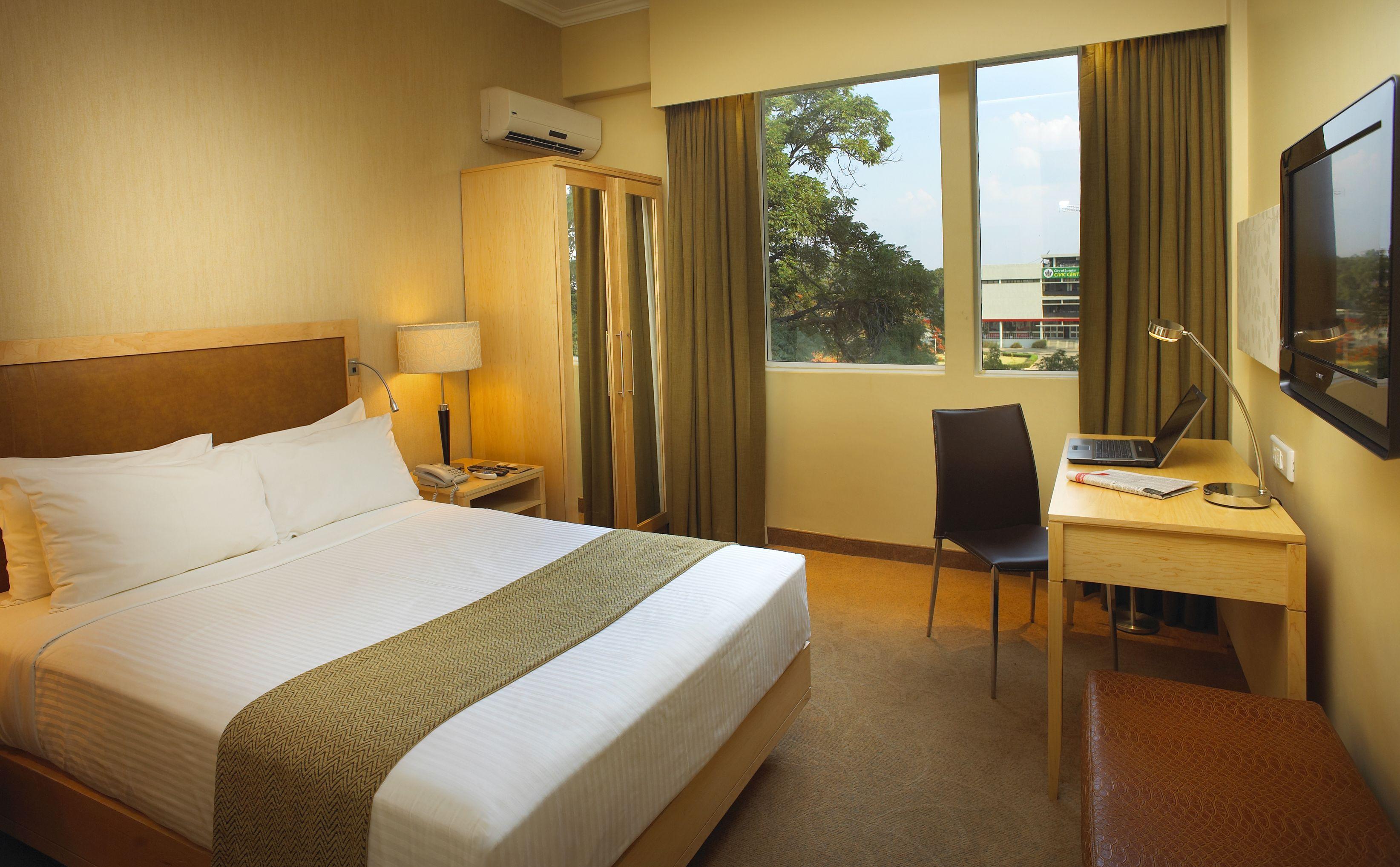 Southern Sun Ridgeway ルサカ エクステリア 写真