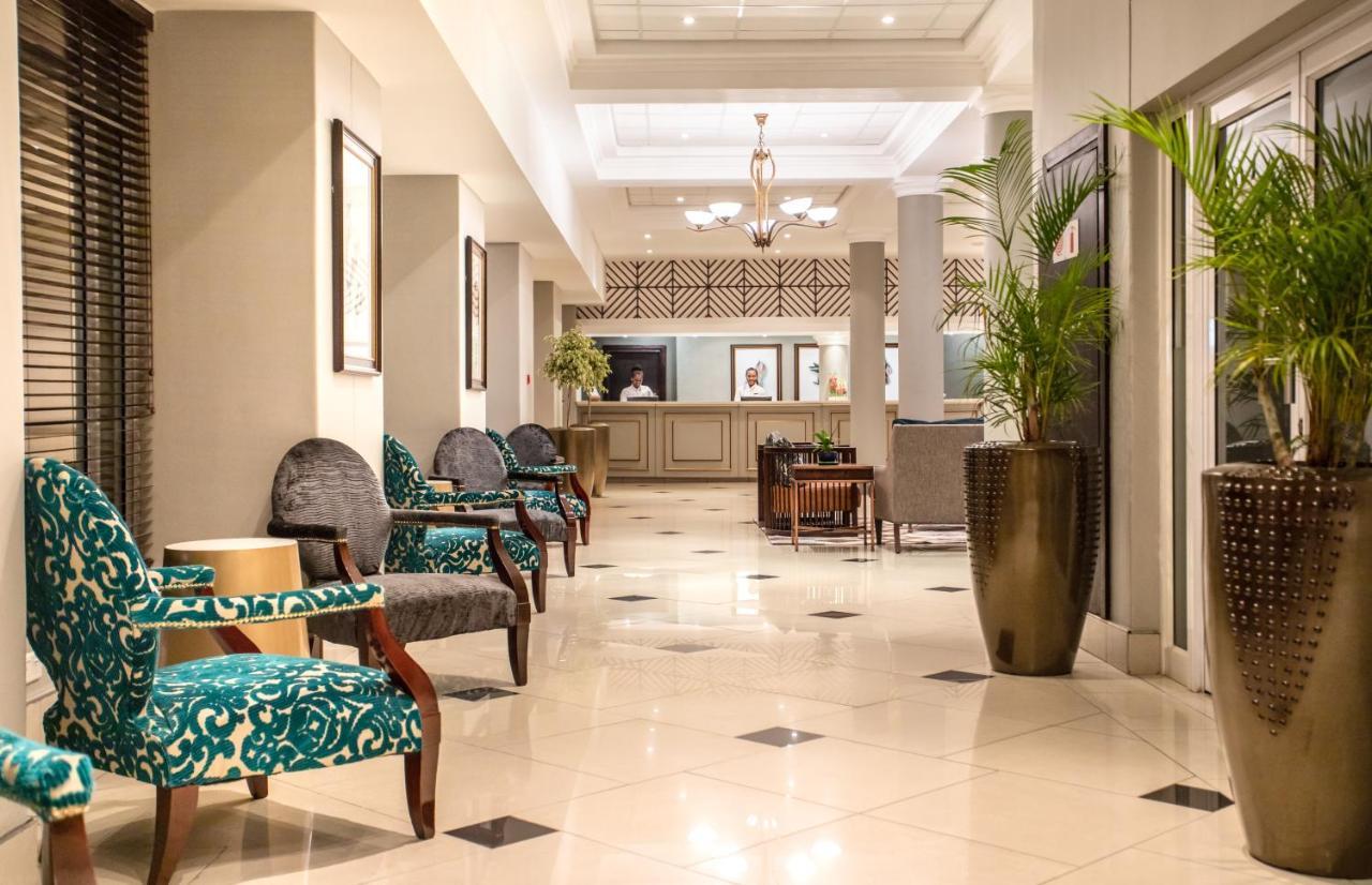 Southern Sun Ridgeway ルサカ エクステリア 写真